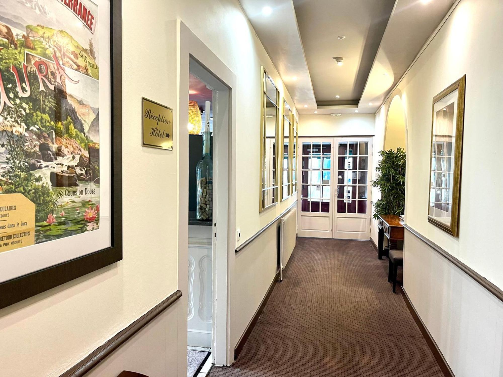 Logis Hotel Des Messageries Arbois Zewnętrze zdjęcie