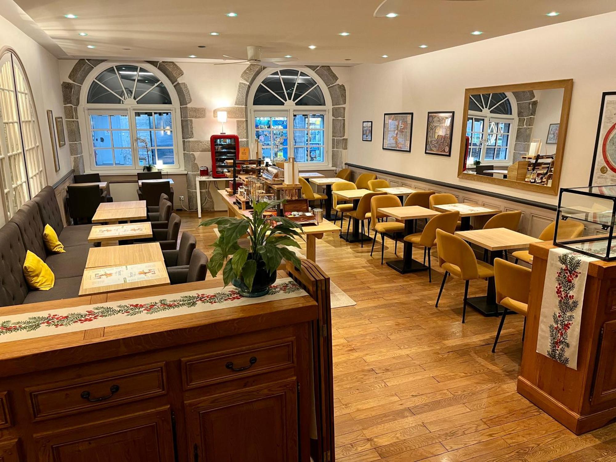 Logis Hotel Des Messageries Arbois Zewnętrze zdjęcie