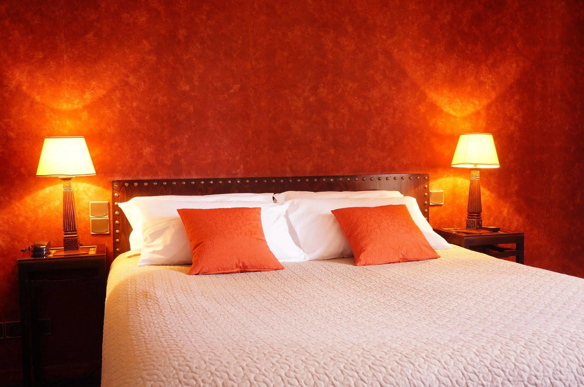 Logis Hotel Des Messageries Arbois Zewnętrze zdjęcie