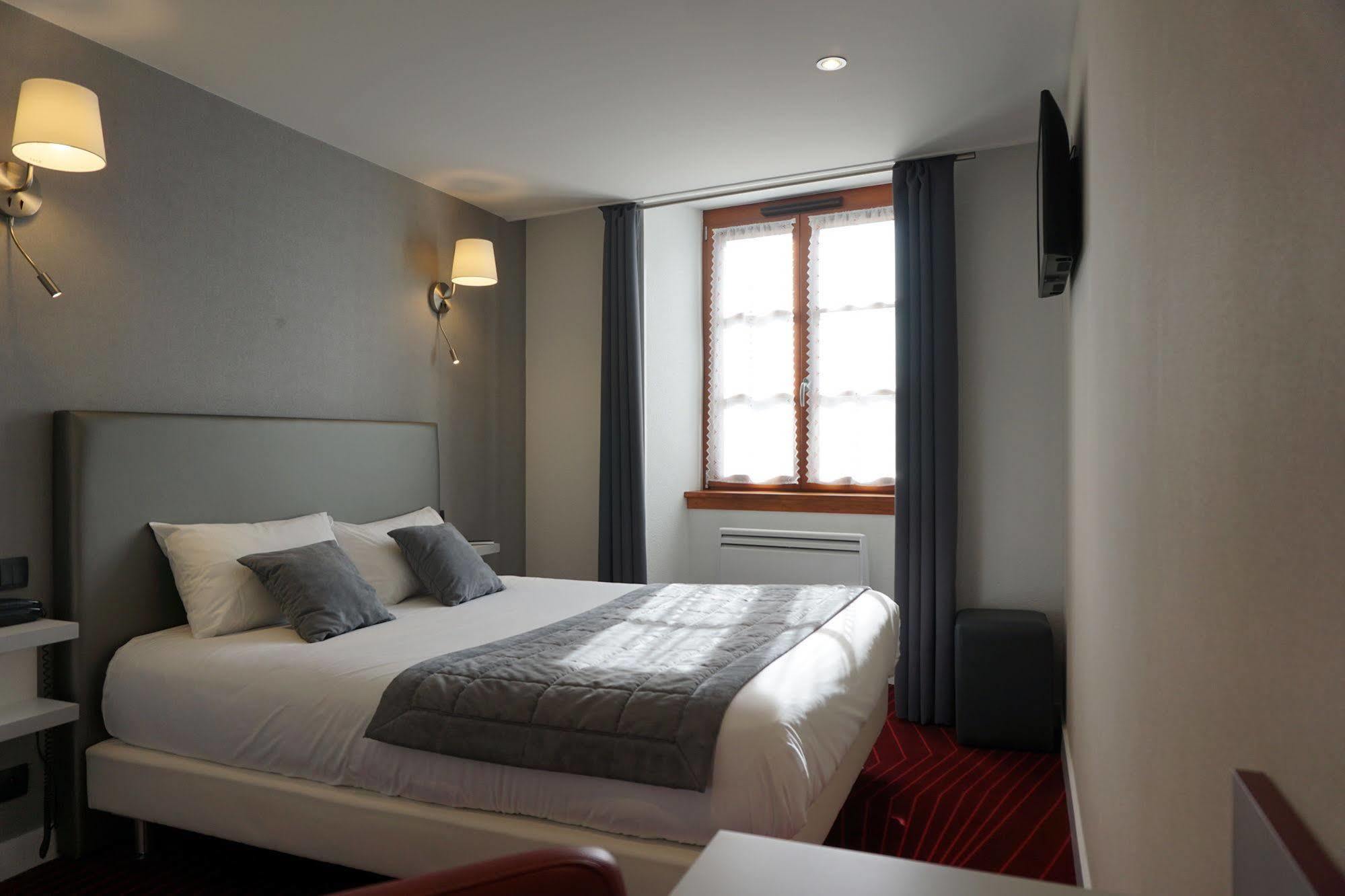 Logis Hotel Des Messageries Arbois Zewnętrze zdjęcie