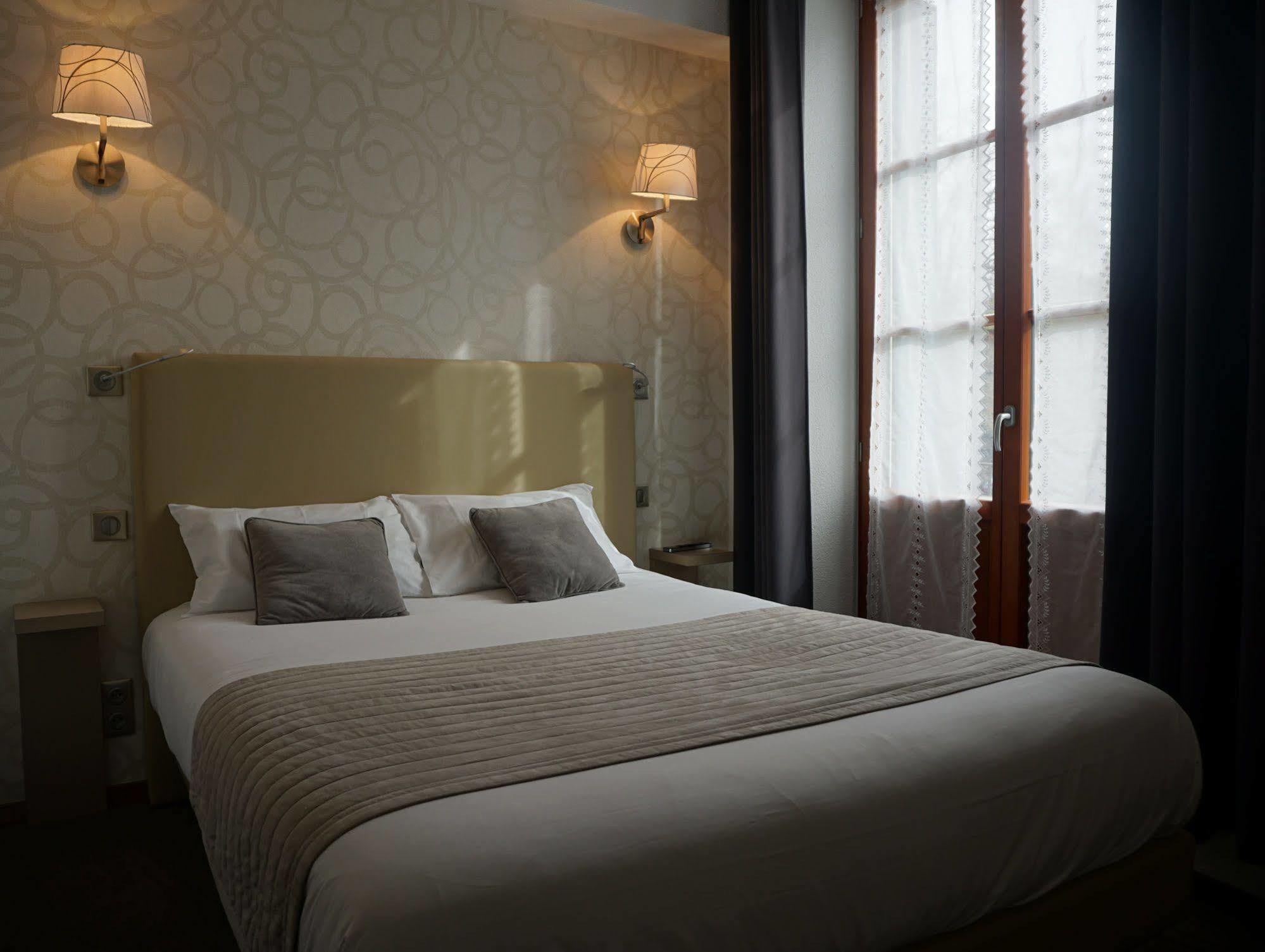 Logis Hotel Des Messageries Arbois Zewnętrze zdjęcie